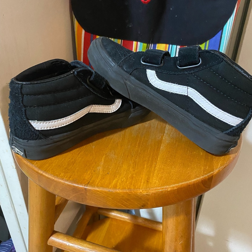Boys 13.5 black vans